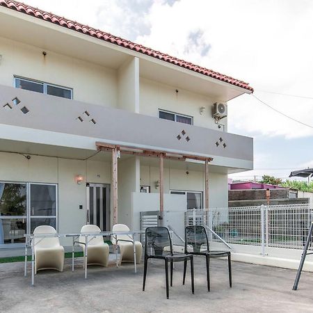 Villa Sea Side Yaka Onna Exterior foto